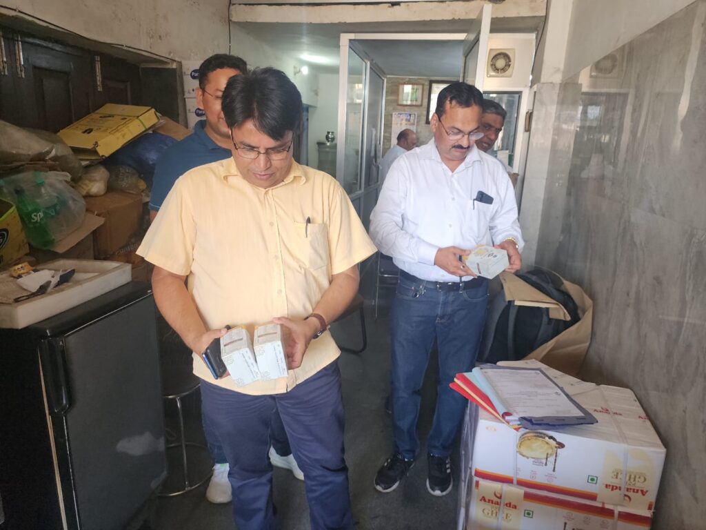 देवभूमि में मिलावटखोरी नहीं की जाएगी बर्दाश्त, मिलावटखोरी पर होगी कड़ी कार्रवाई : सीएम धामी