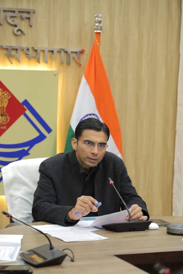 मा0 सीएम के निर्देश पर बच्चों की जान का जोखिम बने जिले के 76 जर्जर स्कूल भवन एक झटके में ध्वस्त