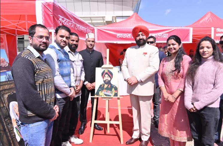 राज्यपाल गुरमीत सिंह एक दिवसीय दौरे पर पहुंचे पिथौरागढ़