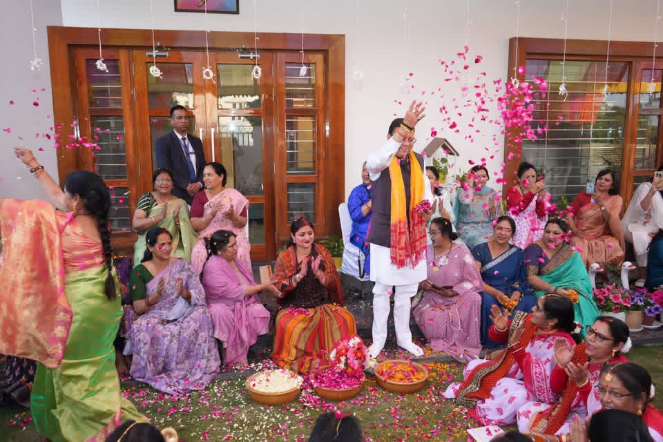 देहरादून में समृद्ध लोक परंपराओं के साथ हर्षोल्लास से मनाई गई होली