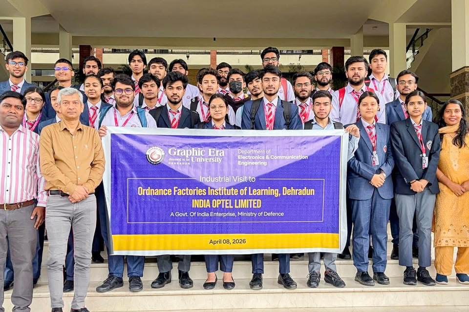 ग्राफिक एरा विश्वविद्यालय के छात्रों का डिफेंस इंडस्ट्री भ्रमण, आधुनिक तकनीकों का मिला अनुभव