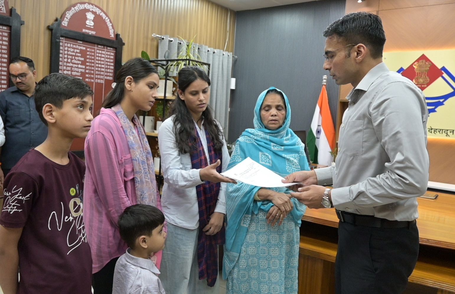 बेटी के विवाह के लिए वर्ष 2014 में डीसीबी बैंक से लिया था सवा लाख का ऋण