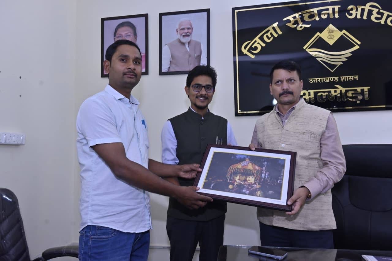 उत्तराखंड मीडिया सलाहकार समिति के उपाध्यक्ष ध्रुव रौतेला ने आज अल्मोड़ा भ्रमण किया