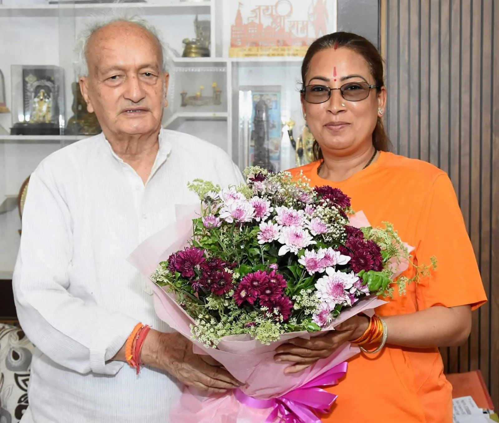 उत्तराखंड के पूर्व मुख्यमंत्री भगत सिंह कोश्यारी को मंत्री रेखा आर्या ने दी जन्मदिन की शुभकामनाएं