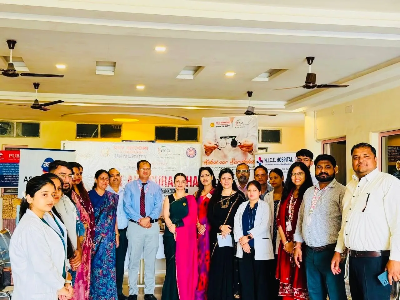 देवभूमि उत्तराखंड यूनिवर्सिटी में फिक्की फ्लो (FICCI FLO) उत्तराखंड के सहयोग से स्वास्थ्य शिविर का आयोजन