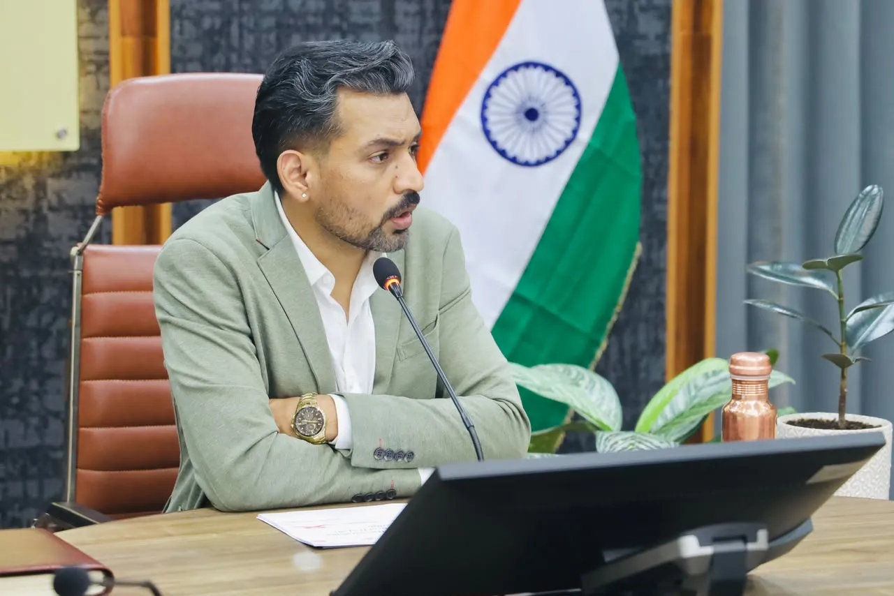 एचआईवी/एड्स मुक्त देहरादून की दिशा में प्रशासन सख्त, हाई रिस्क क्षेत्रों की होगी जीआईएस मैपिंग