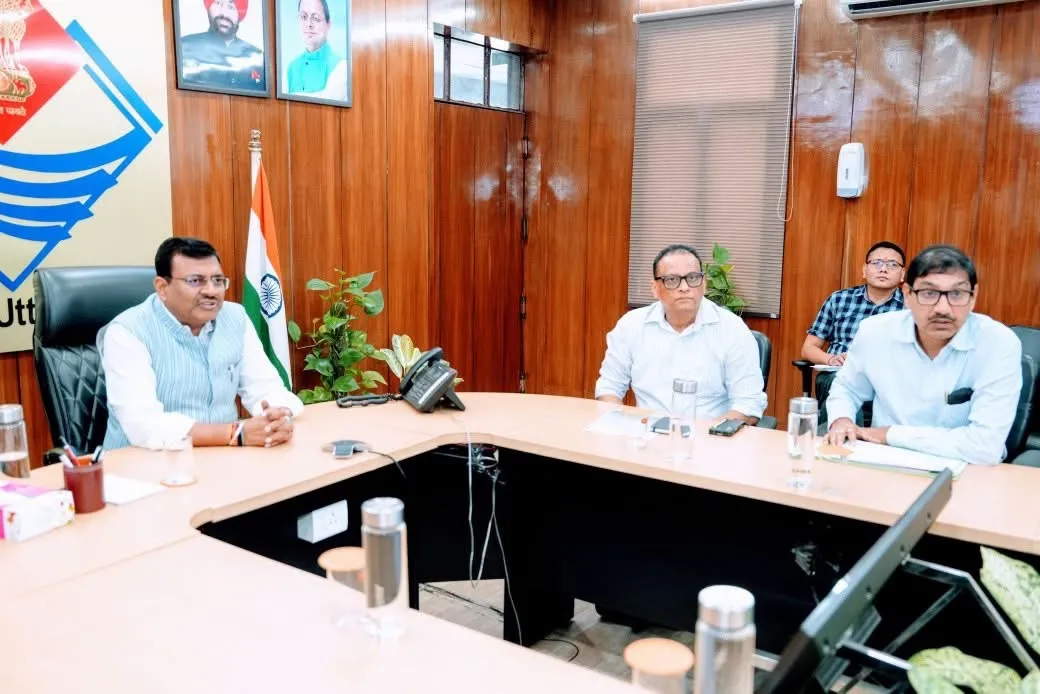 मुख्य सचिव आनंद बर्द्धन ने ग्रोथ सेंटर्स की प्रगति की समीक्षा, जीआई टैगिंग और मार्केट लिंकेज पर दिया जोर