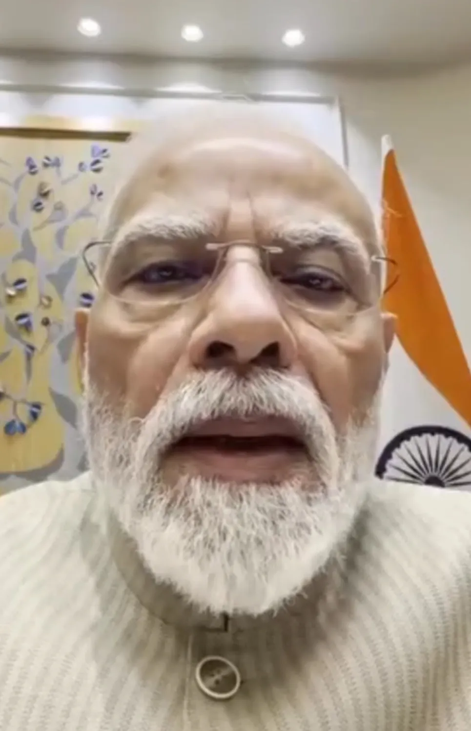 आधी रात को छात्रों के बीच पहुंचा PM मोदी का संदेश, कहा- आपका संघर्ष बेकार नहीं जाएगा, पेपर माफिया पर होगा निर्णायक प्रहार