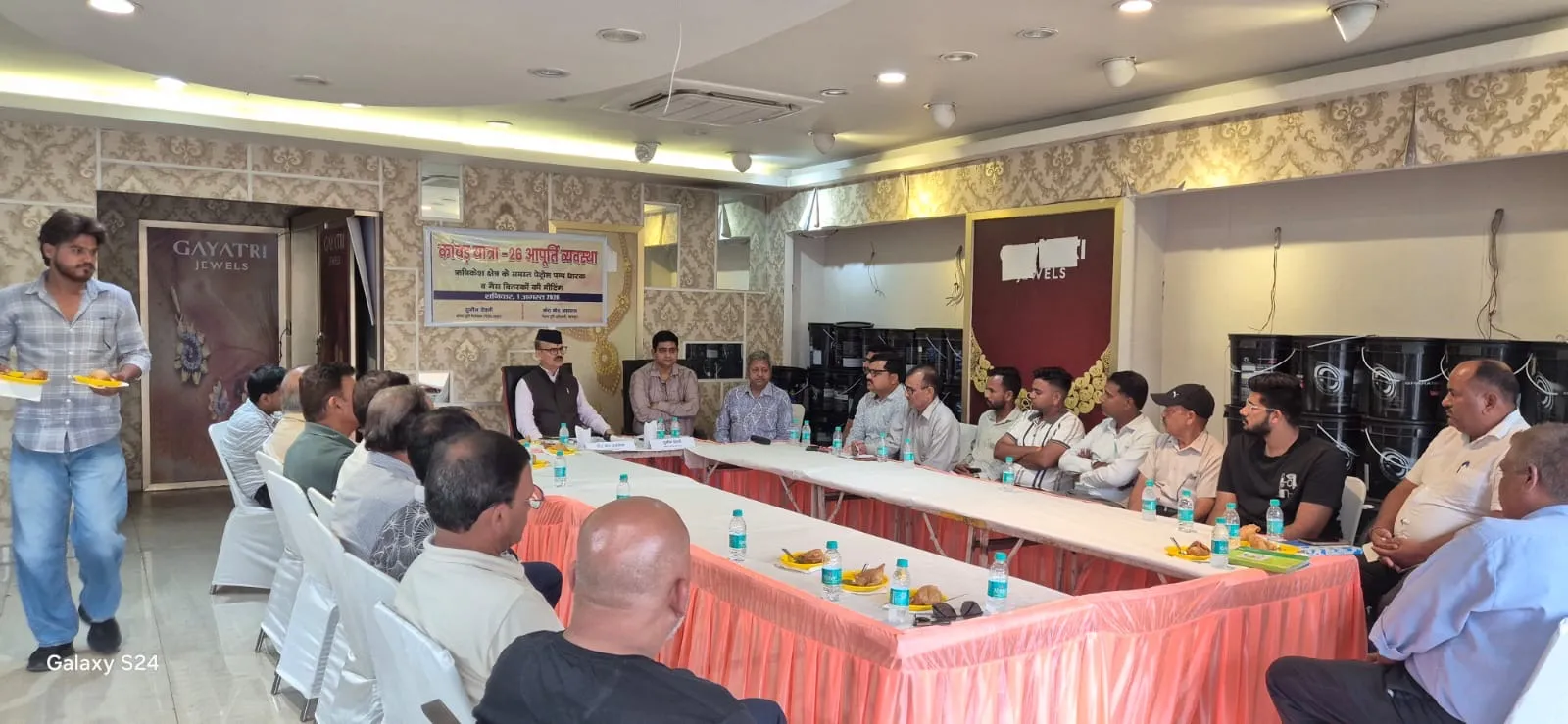 पेट्रोल पंप 24×7 रहेंगे संचालित, गैस एजेंसियों को पर्याप्त स्टॉक बनाए रखने के निर्देश