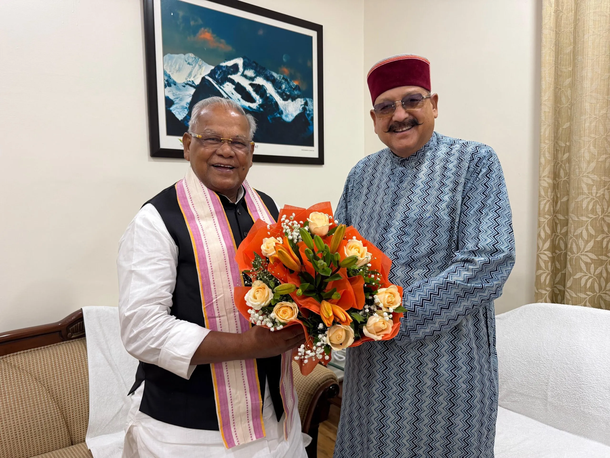 कैबिनेट मंत्री सतपाल महाराज ने केंद्रीय मंत्री जीतन राम मांझी से की शिष्टाचार भेंट