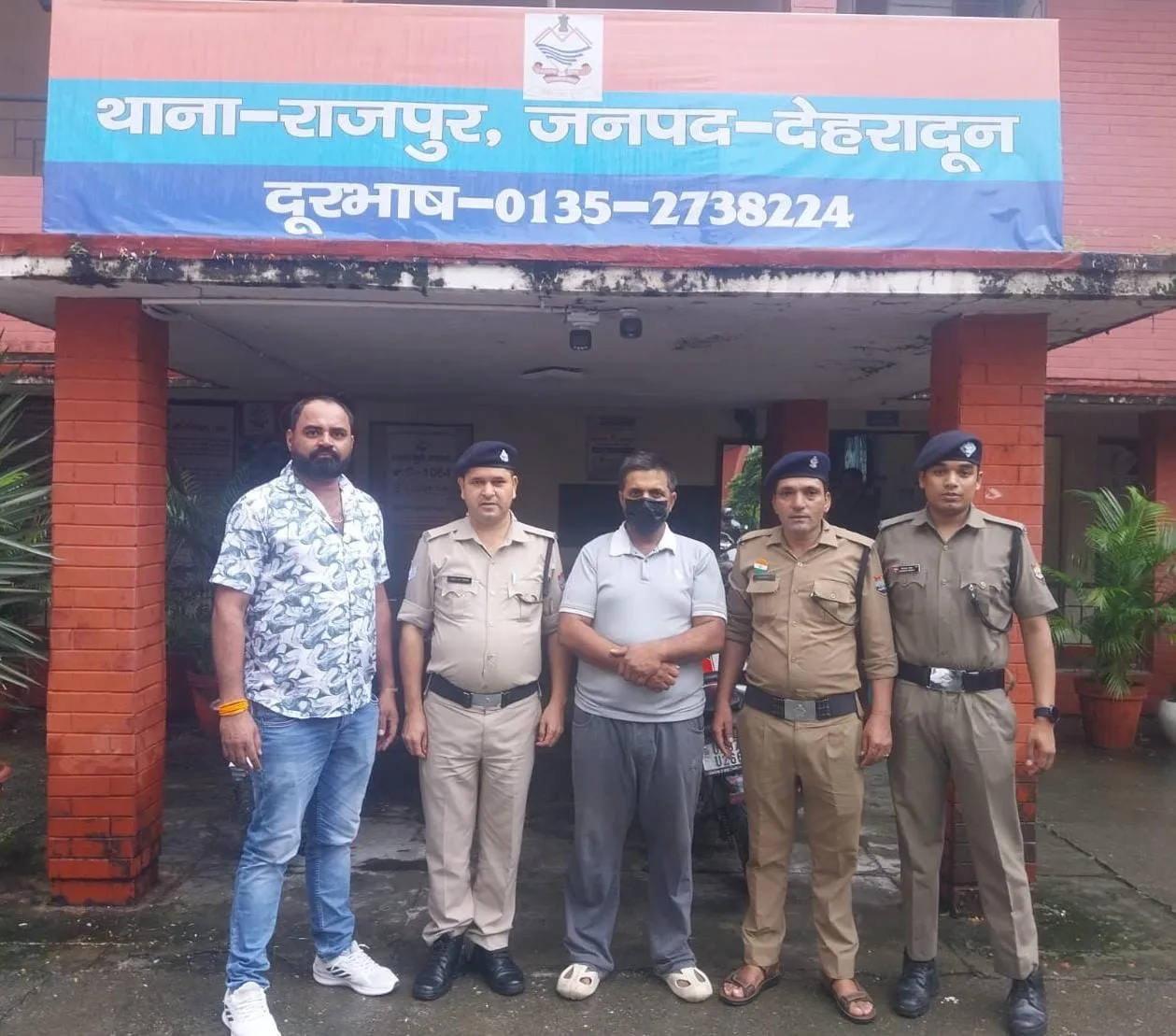 एसएसपी दून के नेतृत्व में अपराधियों पर दून पुलिस का कसता शिकंजा