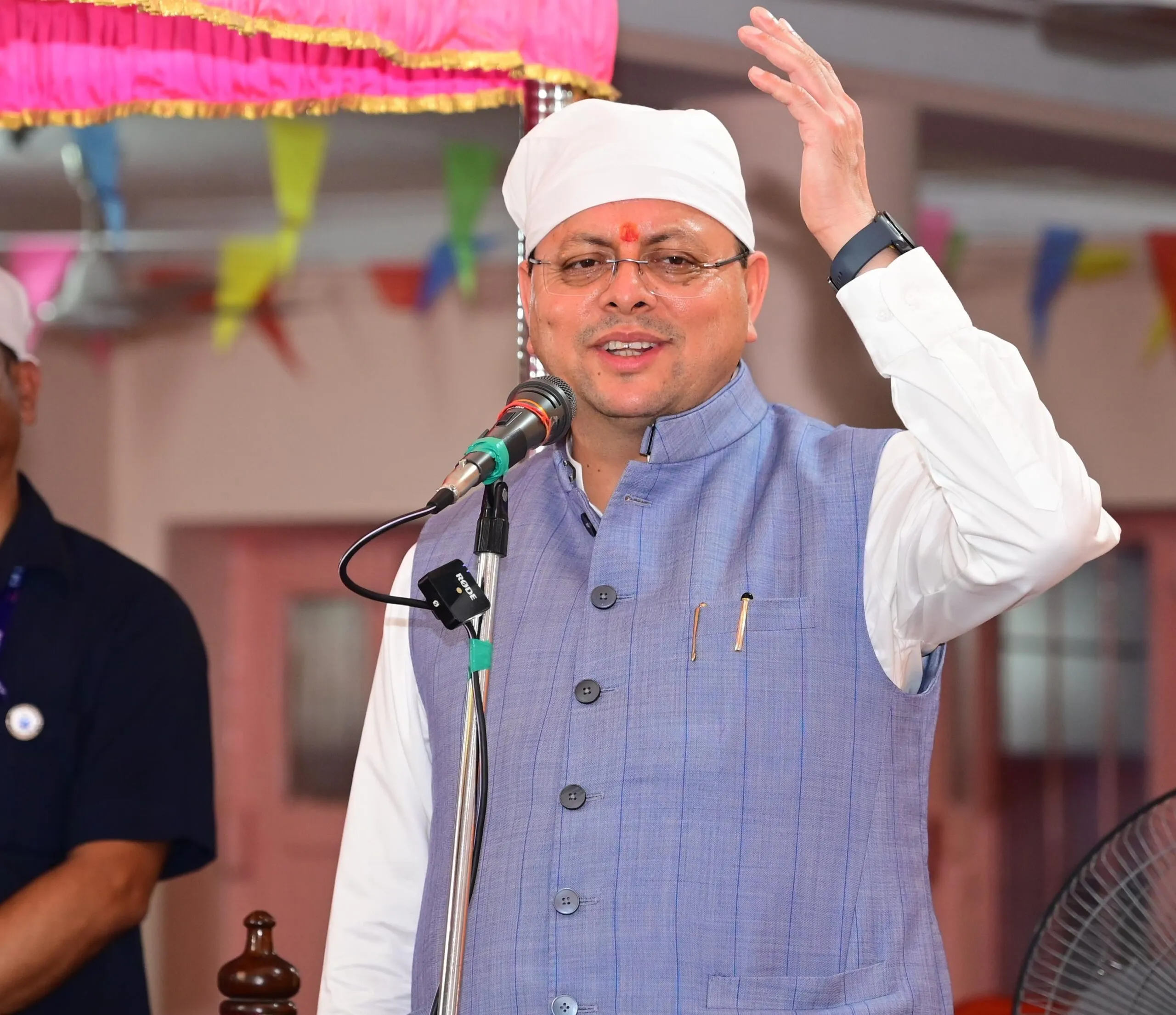 संत समाज का मार्गदर्शन धर्म, संस्कृति और राष्ट्र निर्माण की प्रेरणा: CM धामी