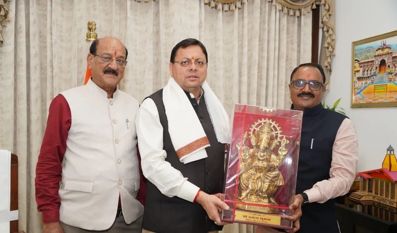 मुख्यमंत्री धामी से मध्य प्रदेश के कैबिनेट मंत्री राकेश शुक्ला ने की शिष्टाचार भेंट