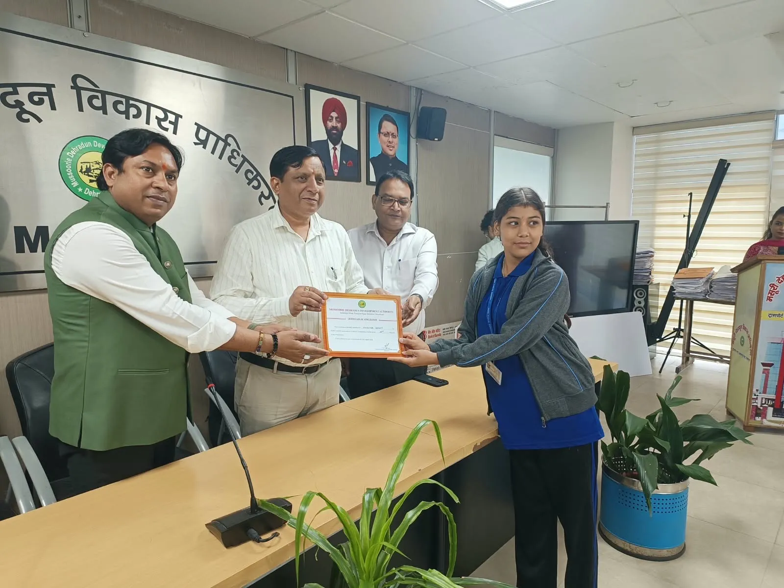 एमडीडीए की पहचान को मिली रचनात्मक उड़ान, मैस्कॉट-स्लोगन प्रतियोगिता के विजेताओं का सम्मान