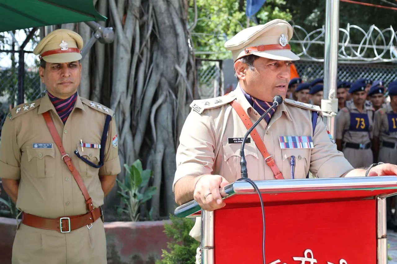 एसएसपी देहरादून की गरिमामयी उपस्थिती में पुलिस लाइन देहरादून में आयोजित की गई पासिंग आउट सेरेमनी