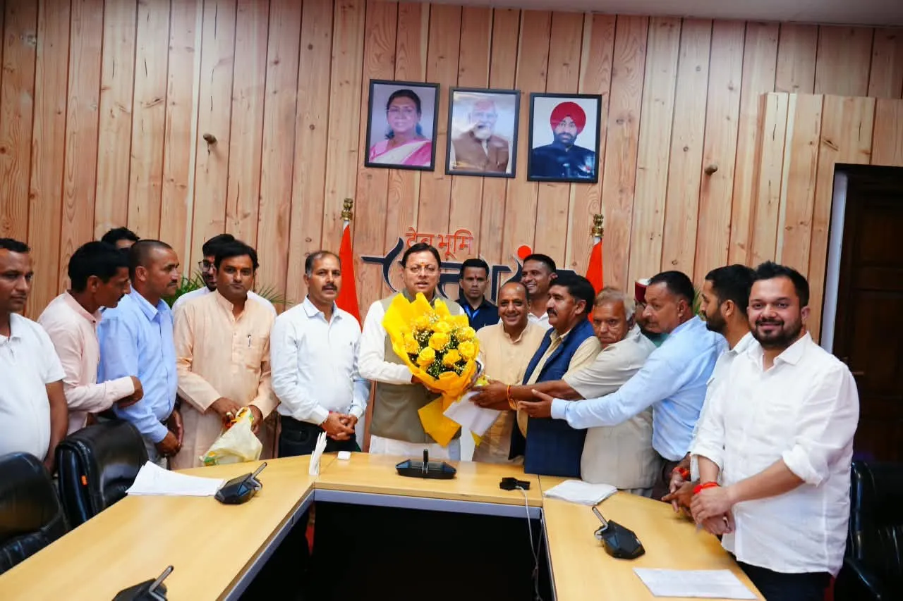 उत्तरकाशी के दशमी, हातड़ और बिष्ट पट्टी के प्रतिनिधिमंडल ने सीएम धामी से की मुलाकात