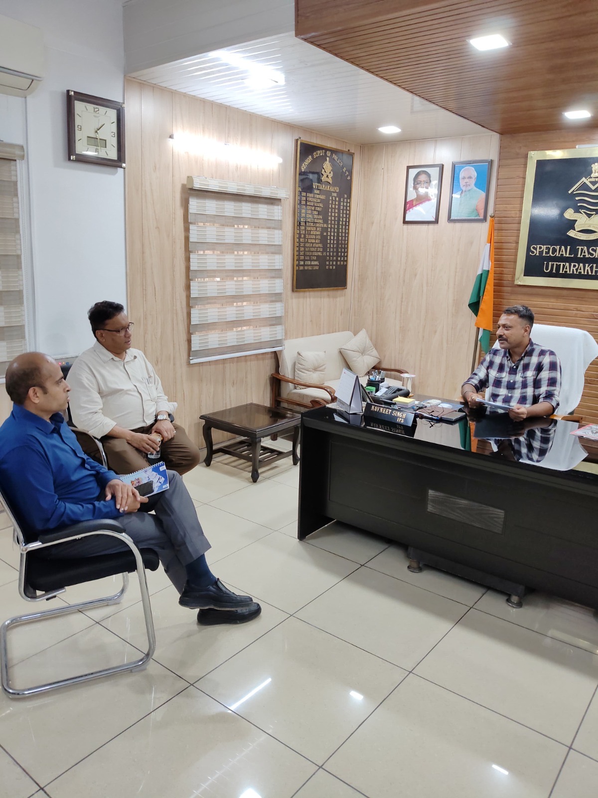 मुख्यमंत्री पुष्कर सिंह धामी के निर्देश पर स्वास्थ्य विभाग और पुलिस प्रशासन अब गैर-पंजीकृत एवं मानकों से नीचे चल रहे नशा मुक्ति केंद्रों के खिलाफ सख्त कार्रवाई की दिशा में एकजुट हो चुके हैं।