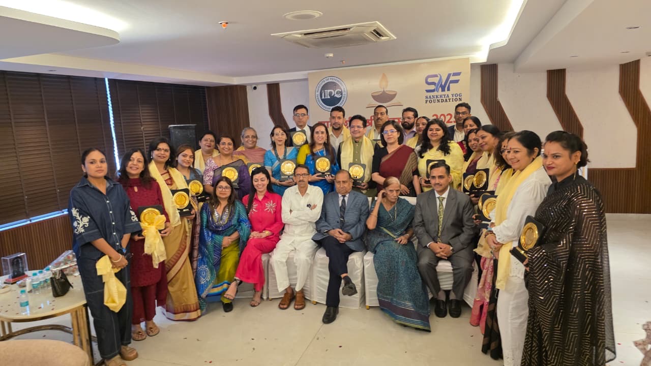 “मार्गदर्शक श्री सम्मान” से सम्मानित किए गए देहरादून के शिक्षक